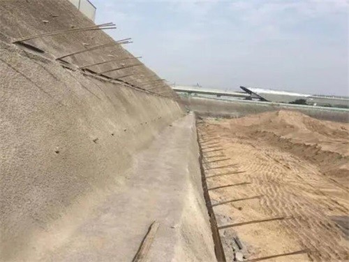 小金河道边坡加固